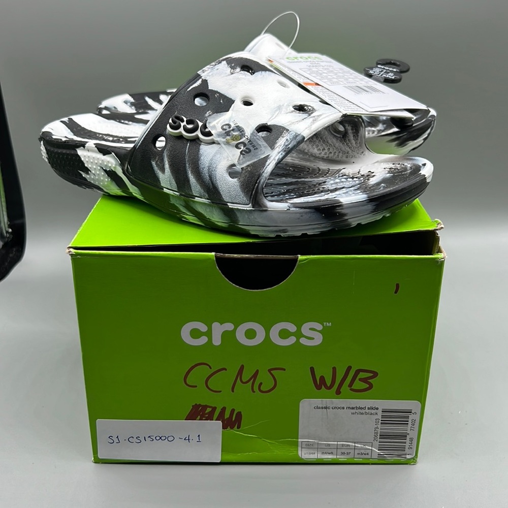 Crocs Unisex Graphic Classic Slide Sandals, Marble Tie Dye, 4 US Men 6 US Women